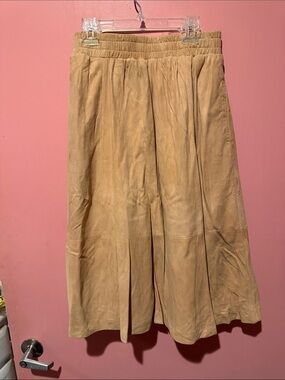 Vintage 1980’s tan calf side Jacket and skirt suit